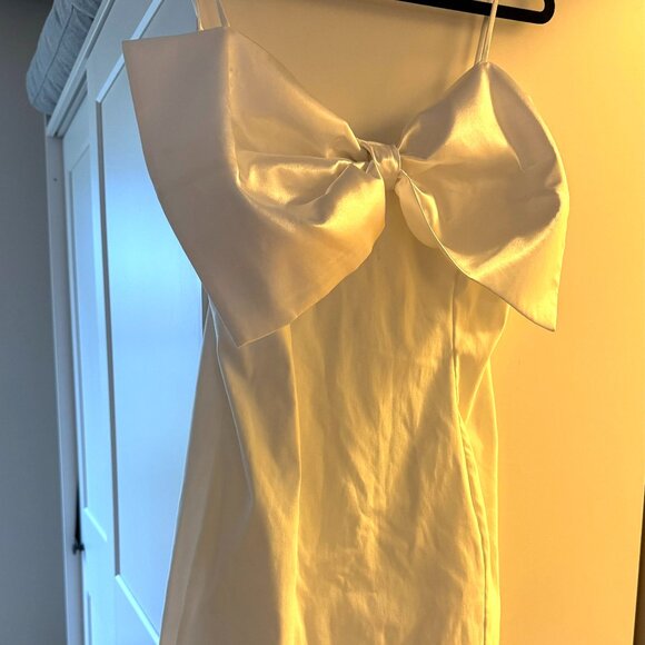 Primark Dresses & Skirts - White Mini Bridal Dress with Oversized Satin Bow